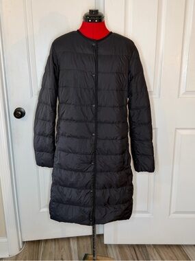 Uniqlo Quilted Ultra Light Down Jacket Coat Women L Black Long Packable Puffer.